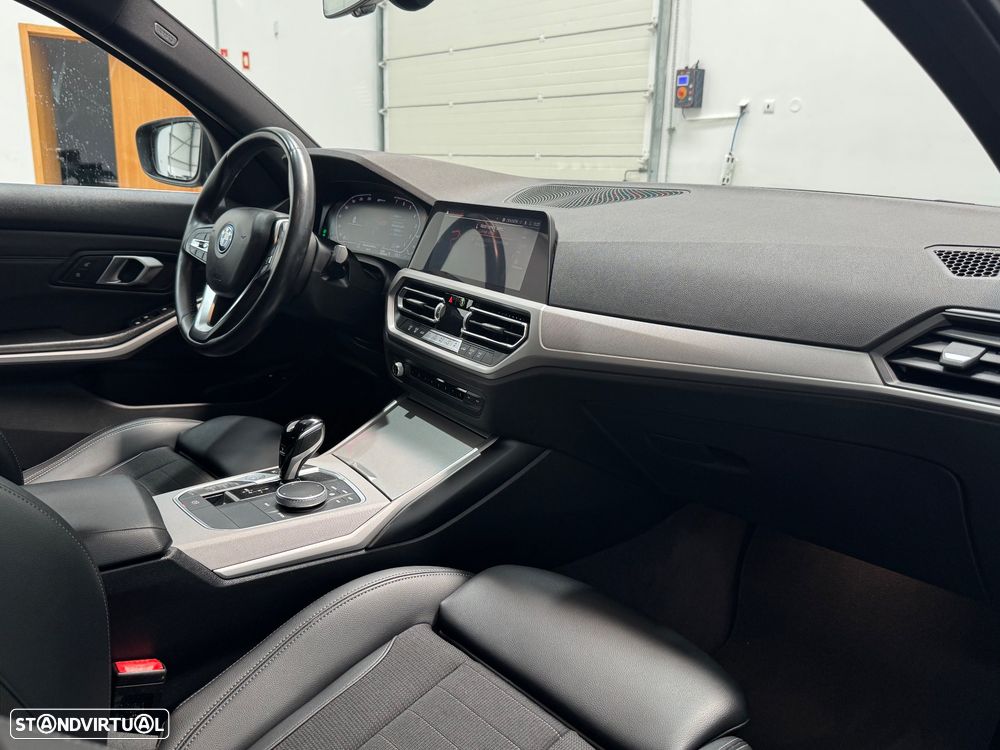 BMW 320 e Auto - 34
