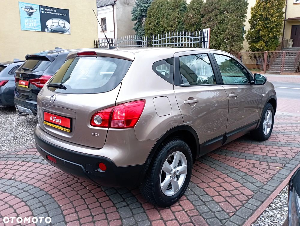Nissan Qashqai 2.0 dCi Visia - 4