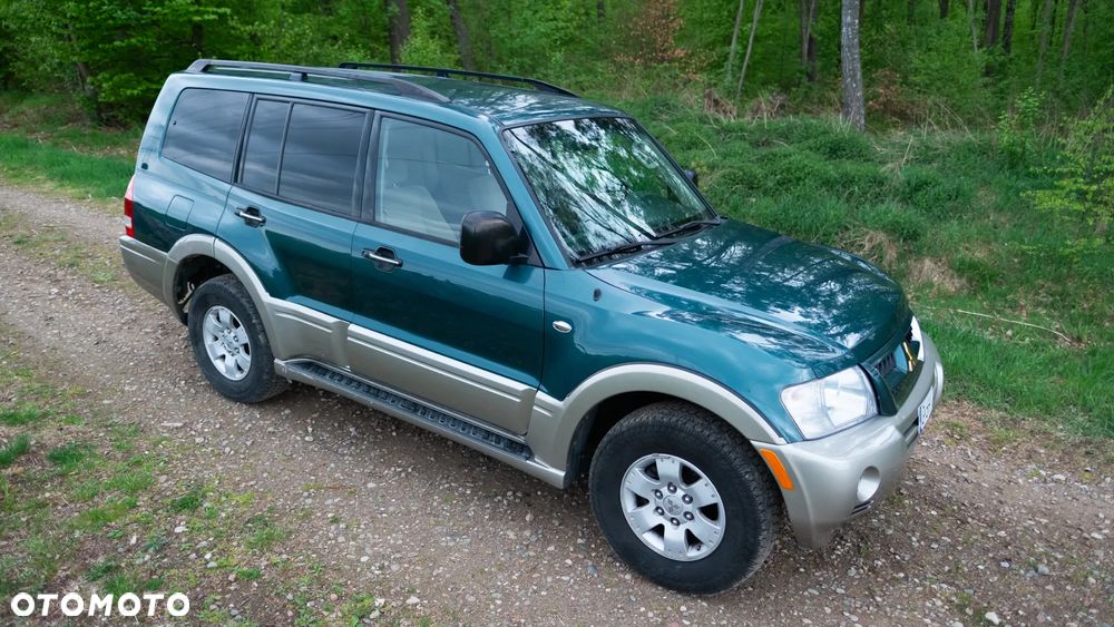 Mitsubishi Pajero - 10