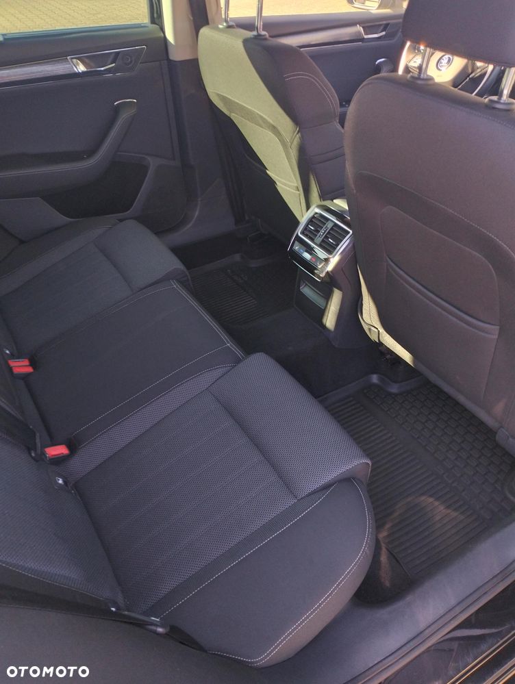 Skoda Superb 2.0 TDI SCR 4x4 Style DSG - 22