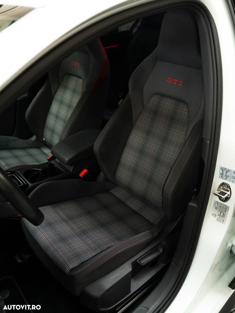 Volkswagen Golf 2.0 TSI OPF DSG GTI - 13
