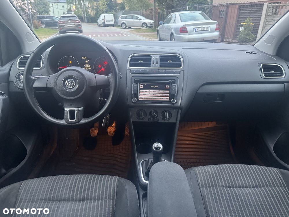 Volkswagen Polo - 5