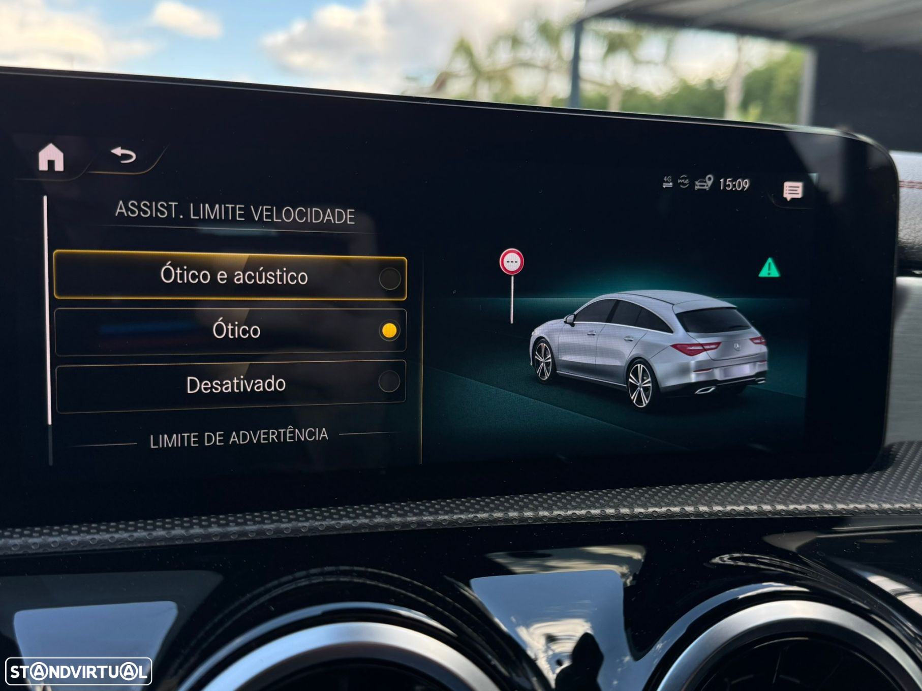Mercedes-Benz CLA 180 d Shooting Brake AMG Line Aut. - 42