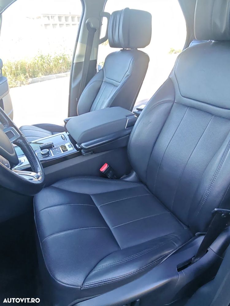 Land Rover Discovery 2.0 L TD4 HSE Luxury - 27