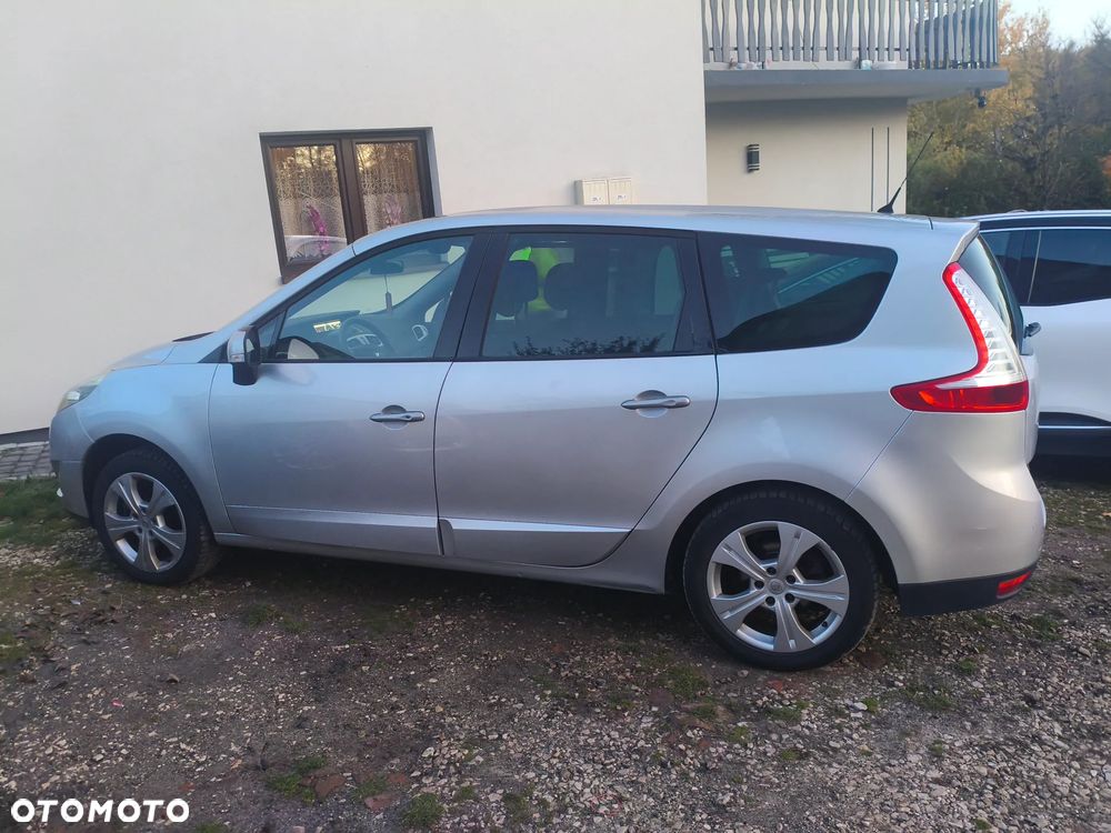 Renault Scenic - 13