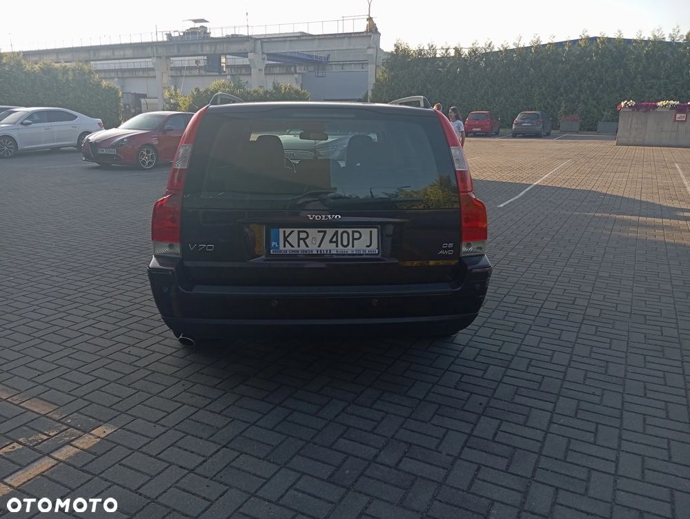 Volvo V70 D5 AWD Momentum - 5