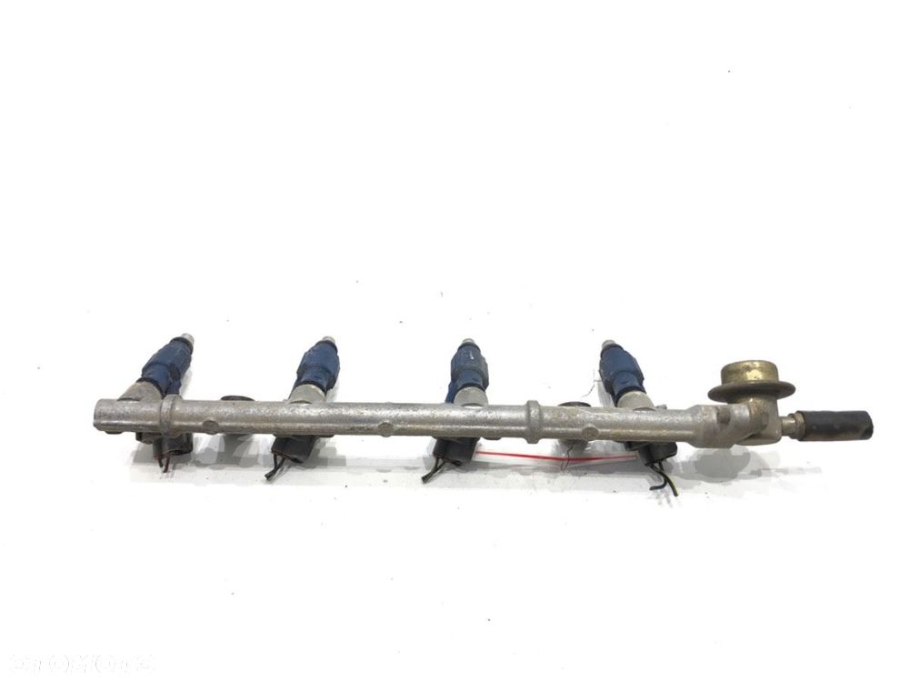 LISTWA WTRYSKOWA - 77.00 PLN - TOYOTA YARIS (_P1_) 1999 - 2005 1.0 (SCP10_) 50 kW [68 KM] benzyna - 2