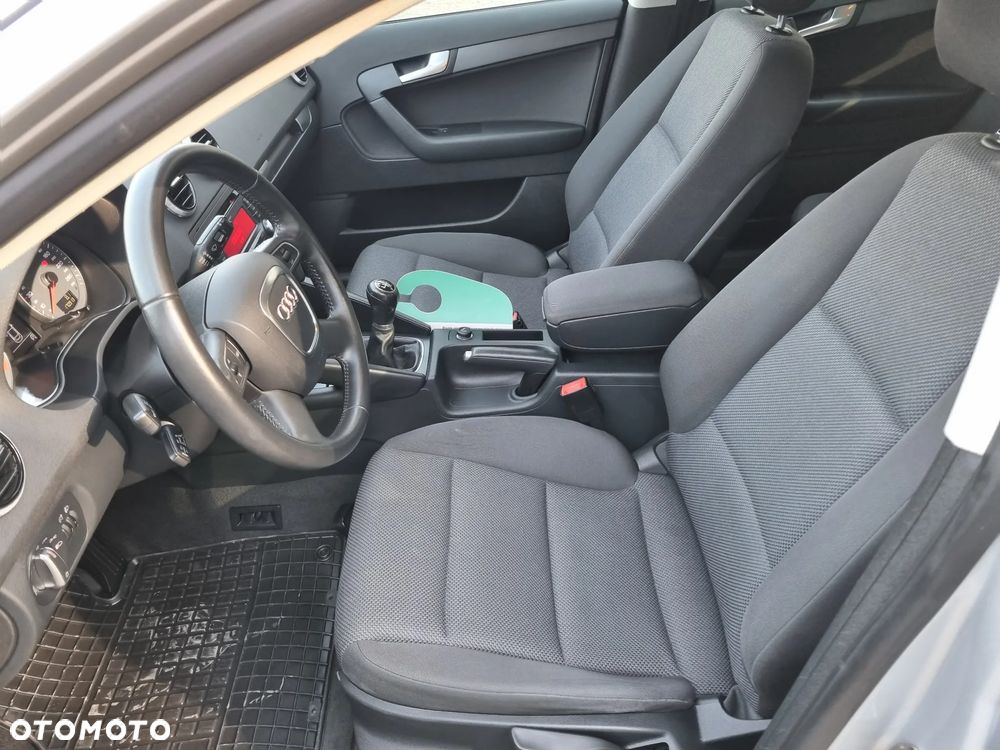 Audi A3 Sportback 1.4 TFSI Ambiente - 17