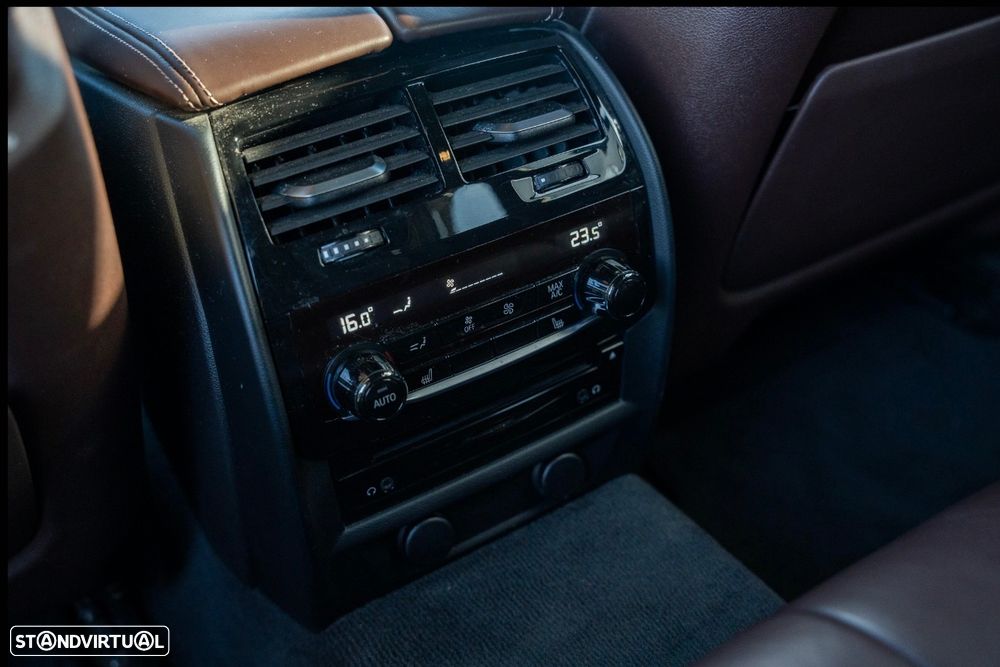 BMW M550d xDrive Auto - 19