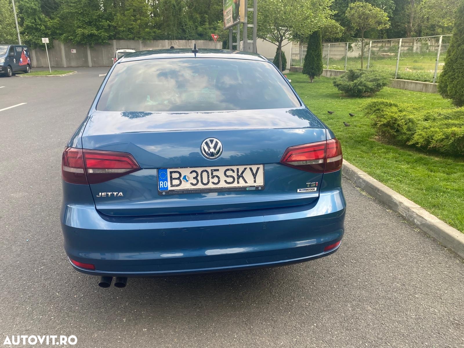 Volkswagen Jetta - 3