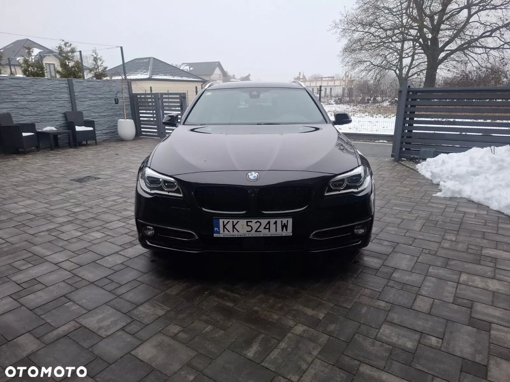 BMW Seria 5 528i Luxury Line - 38