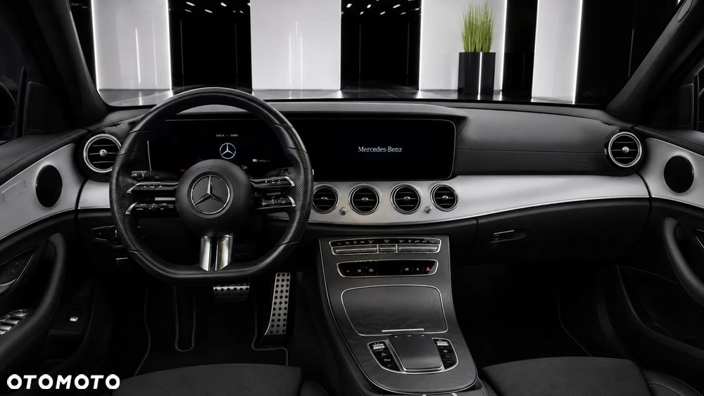 Mercedes-Benz Klasa E 300 AMG/Avantgarde - 6