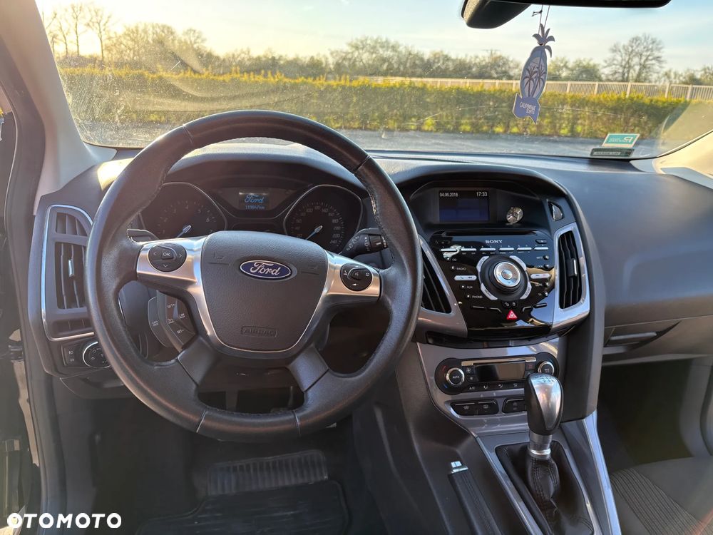 Ford Focus 1.6 EcoBoost Titanium - 9