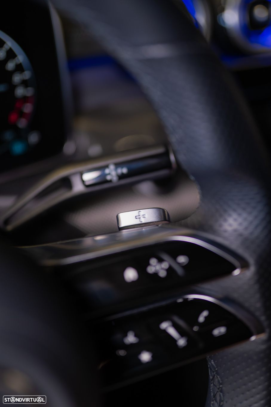 Mercedes-Benz C 300 e AMG Line - 29