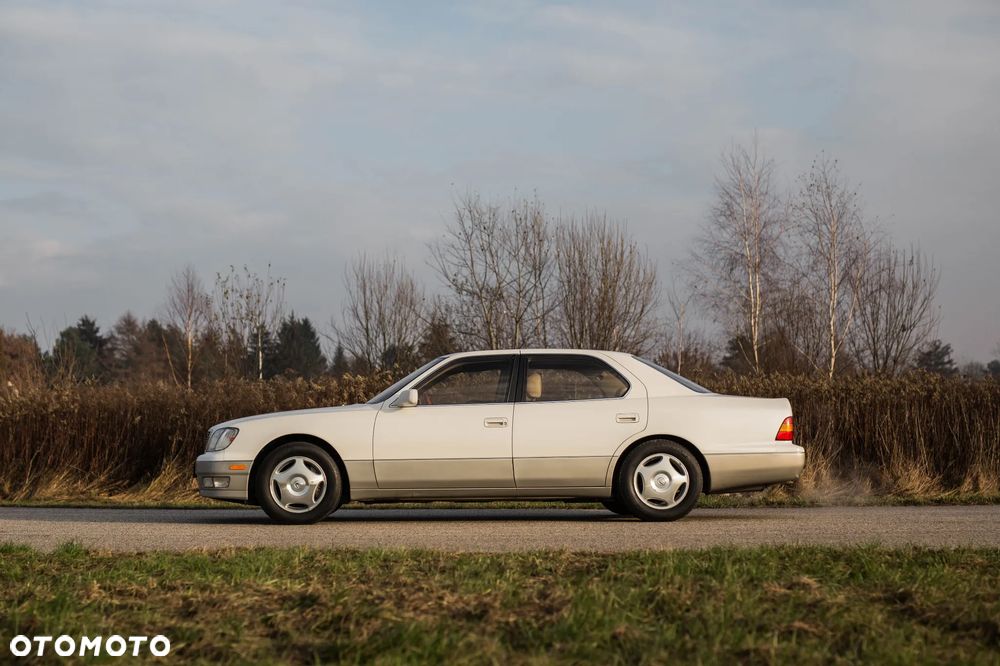 Lexus LS 400 - 4
