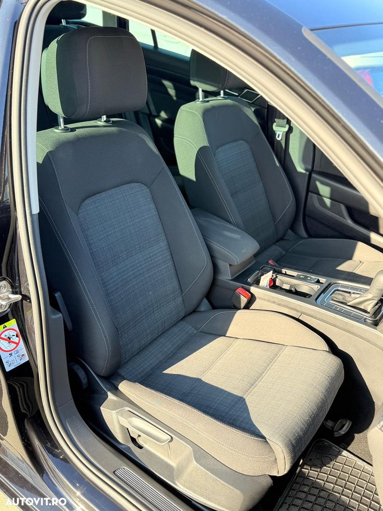 Volkswagen Passat 2.0 TDI DSG Comfortline - 12