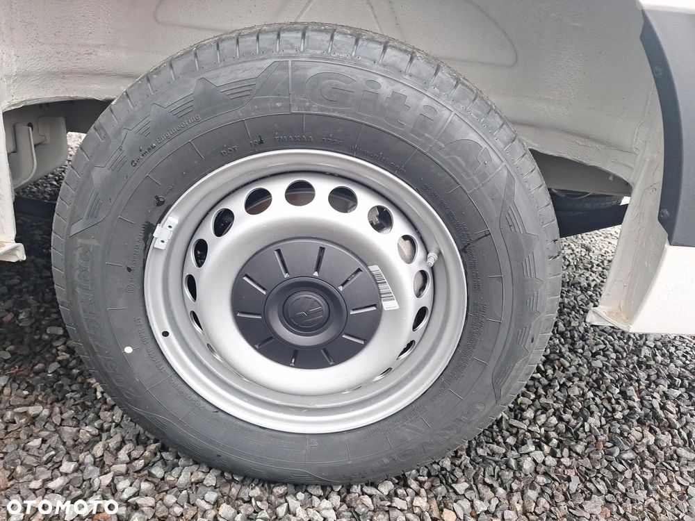 Volkswagen Crafter 35 furgon 140KM 3640 - 17