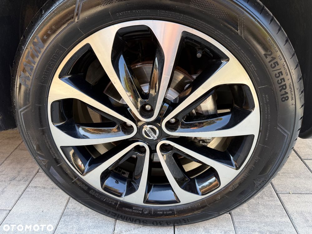 Nissan Qashqai+2 - 22