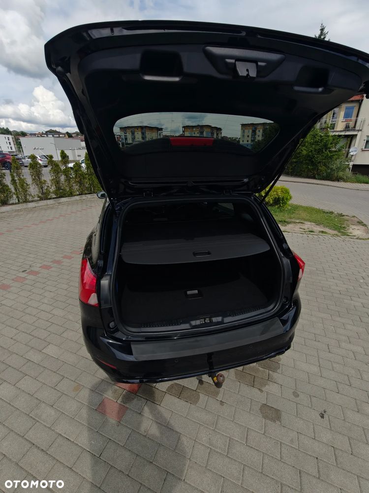 Ford Focus 1.5 EcoBlue Start-Stopp-System ST-LINE DESIGN - 12