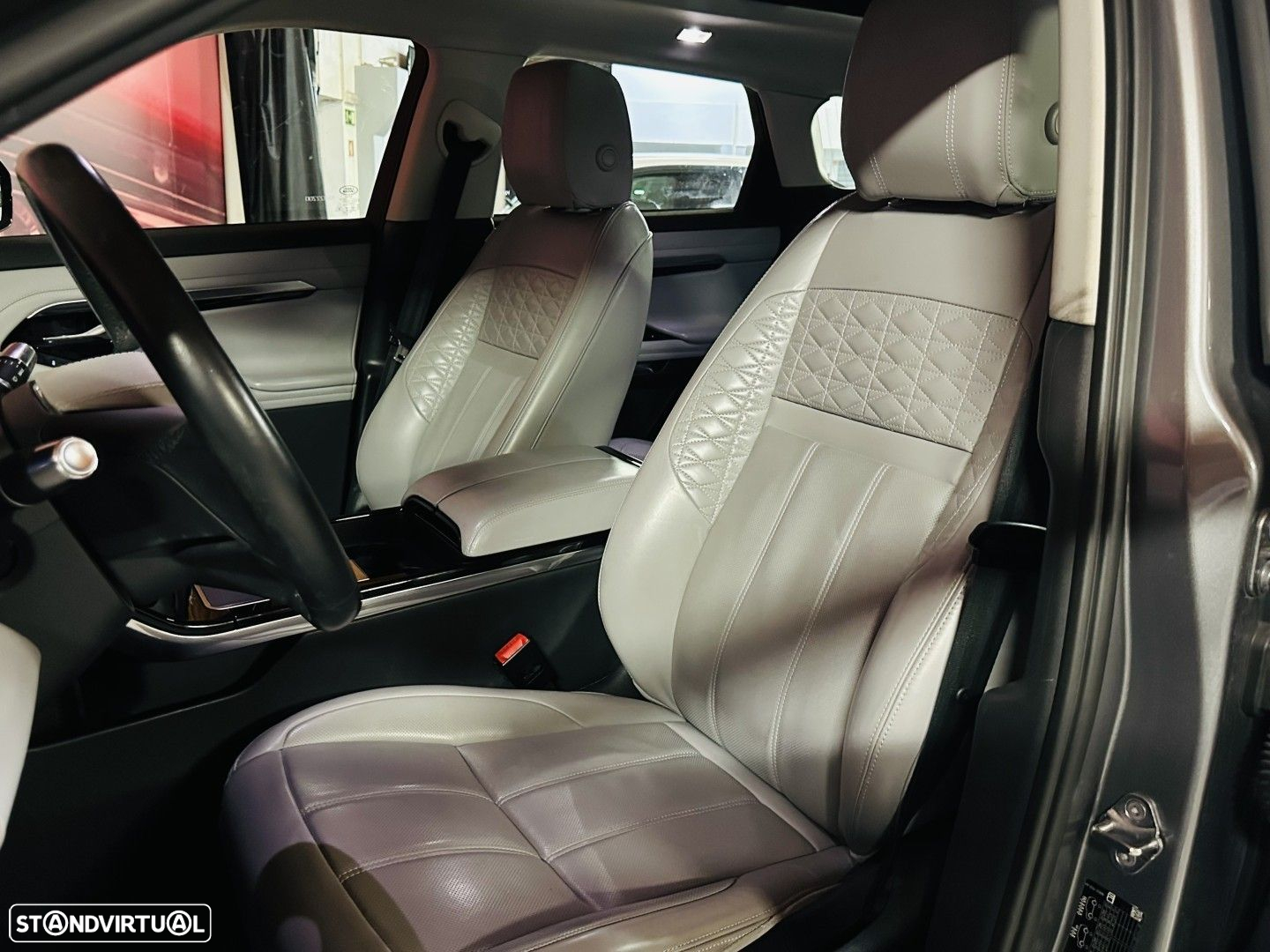 Land Rover Range Rover Evoque 1.5 P300e AWD R-Dynamic Auto - 6