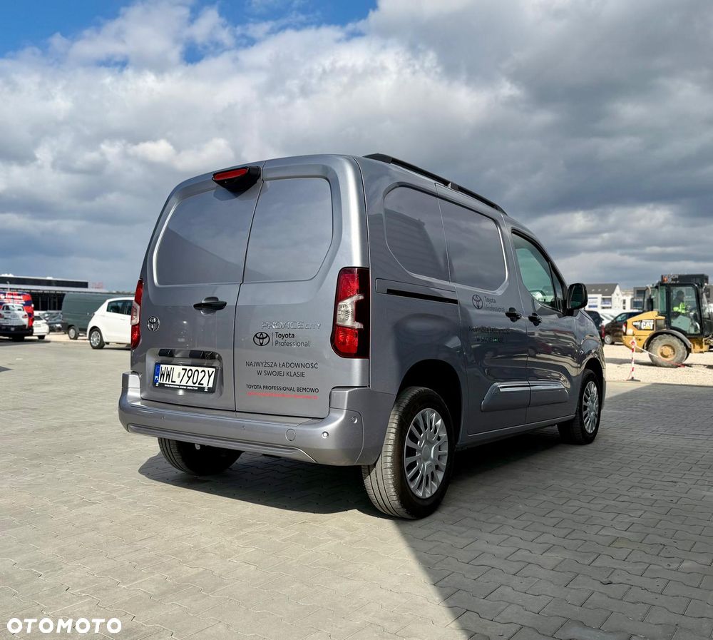 Toyota Proace City - 8