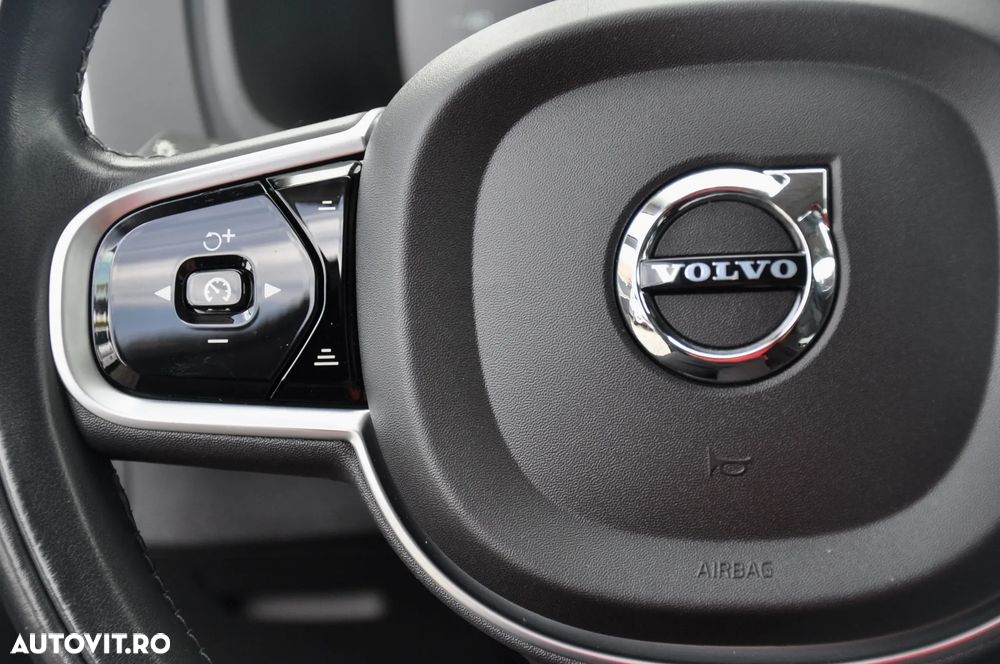 Volvo XC 90 - 28