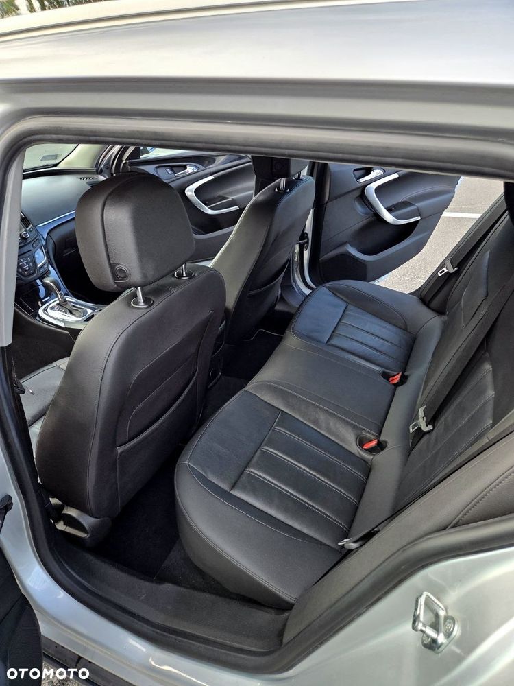 Opel Insignia 2.0 CDTI - 10