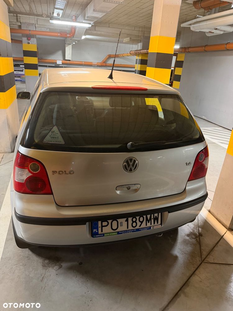 Volkswagen Polo 1.4 16V Basis - 7