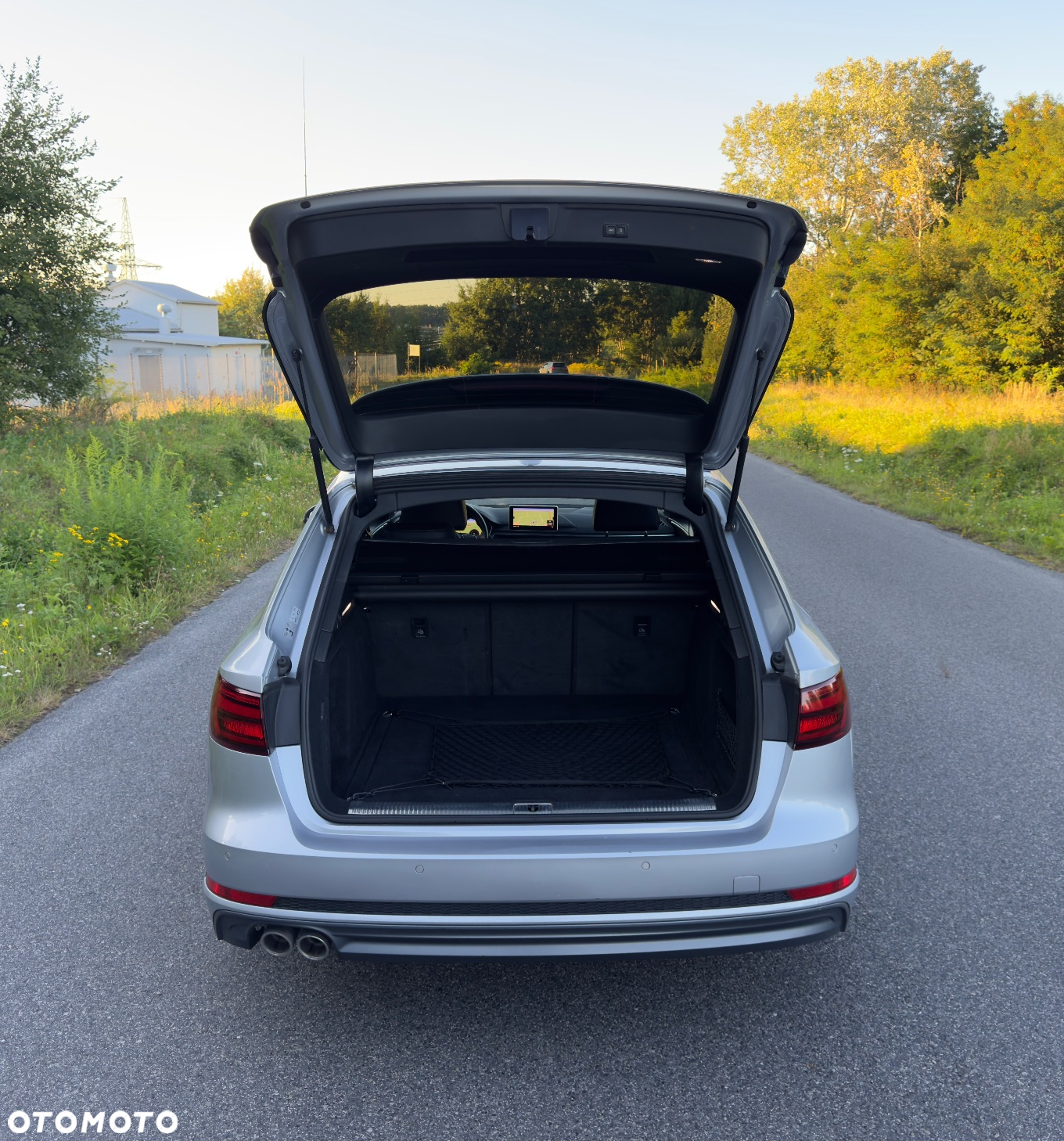 Audi A4 Avant 40 TDI quattro S tronic S line - 28