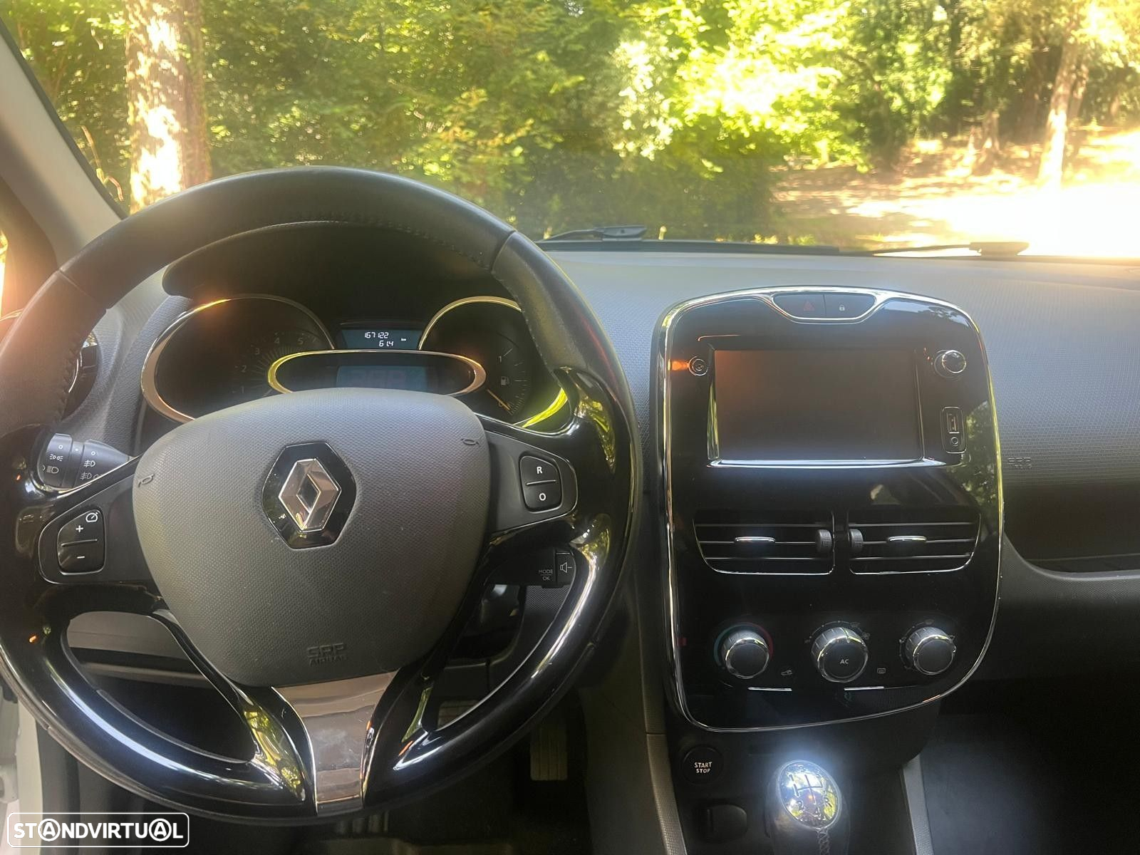 Renault Clio 1.5 dCi Comfort - 8