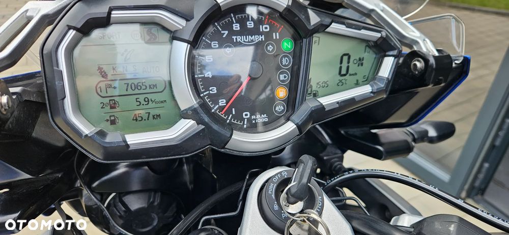 Triumph Tiger - 24