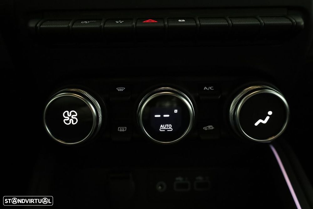 Renault Clio 1.0 TCe Techno - 12