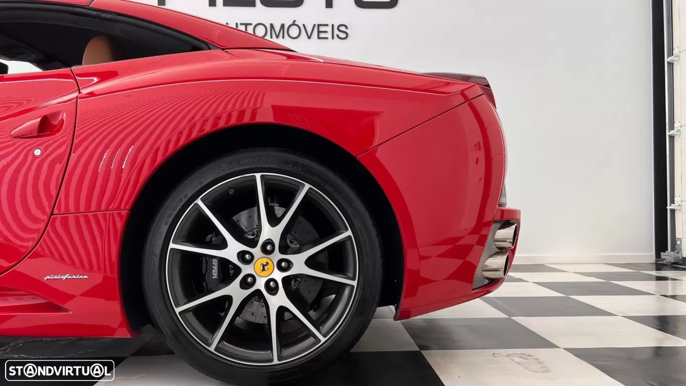 Ferrari California - 18
