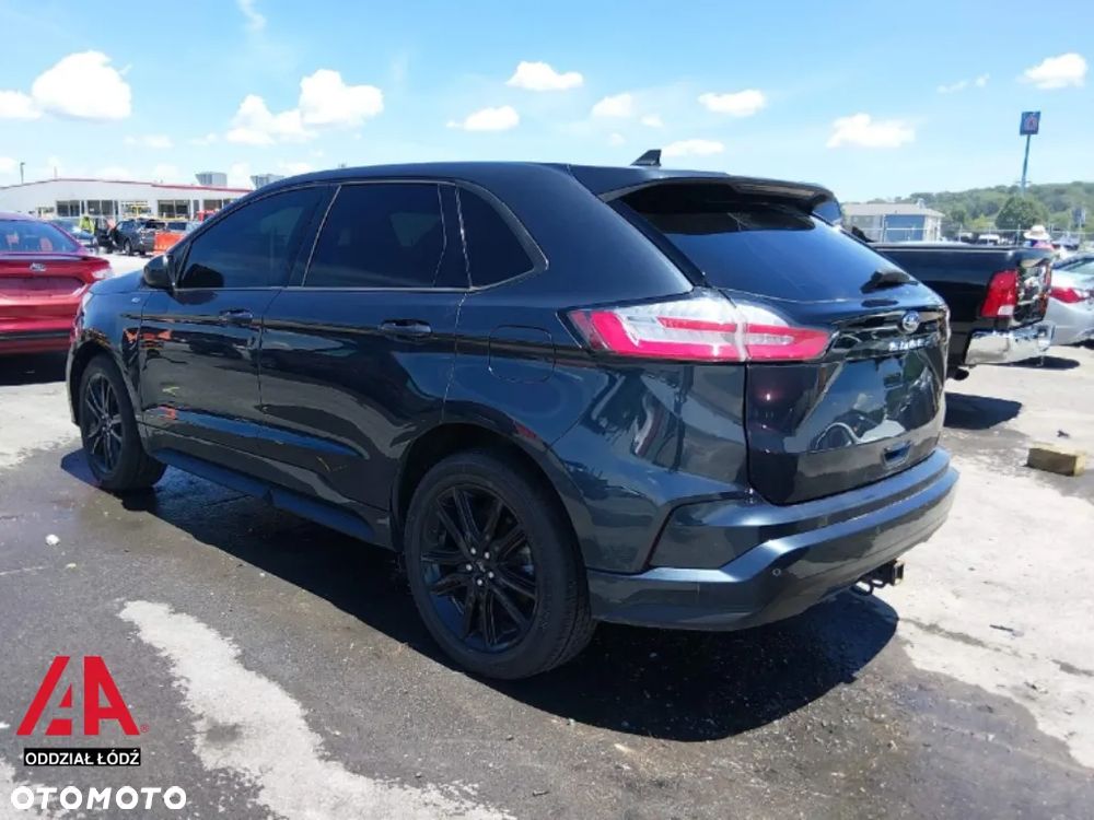Ford Edge - 8