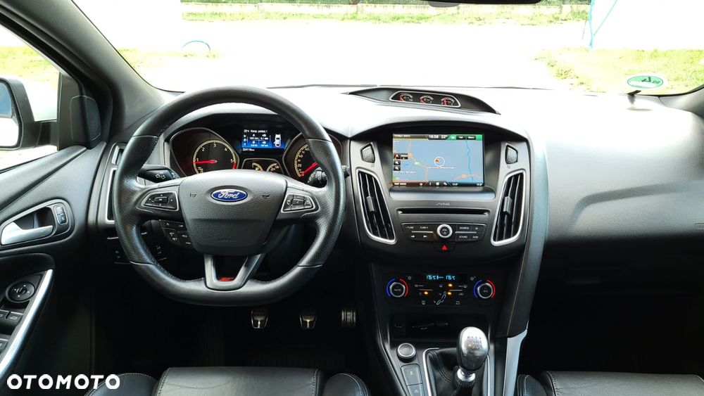 Ford Focus 2.0 TDCi ST - 31