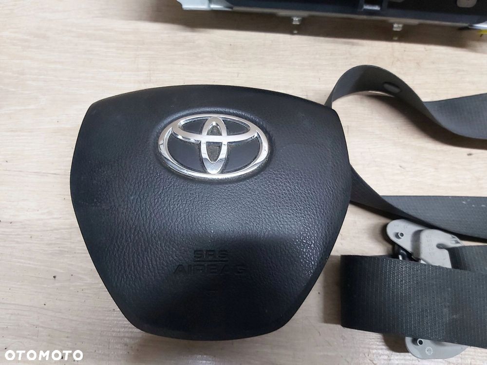 Toyota Auris II Air bag poduszka kierowcy deska pas lewy prawy 15r - 2