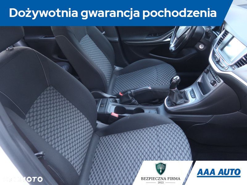 Opel Astra - 10
