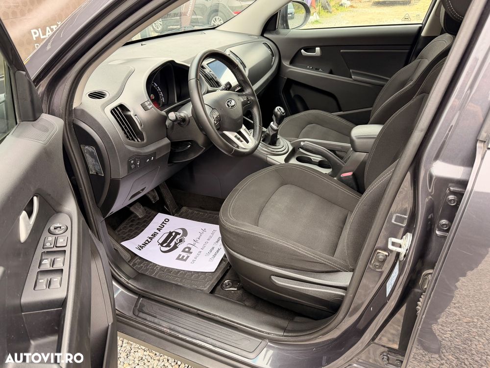 Kia Sportage 1.7 CRDI 2WD ISG Attract - 8