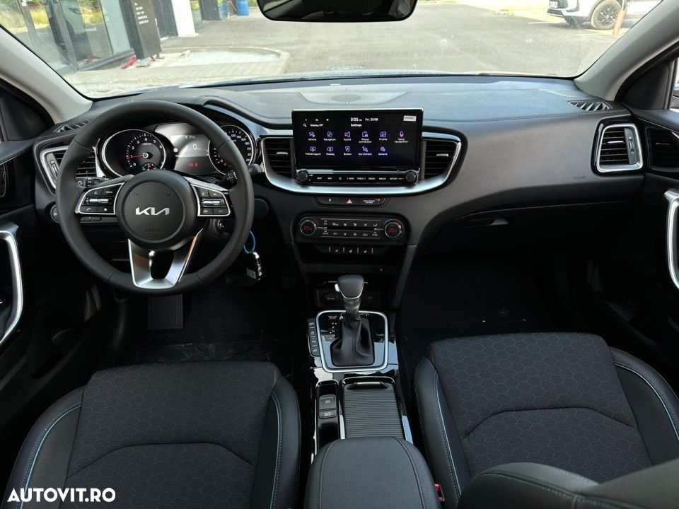 Kia XCeed - 10