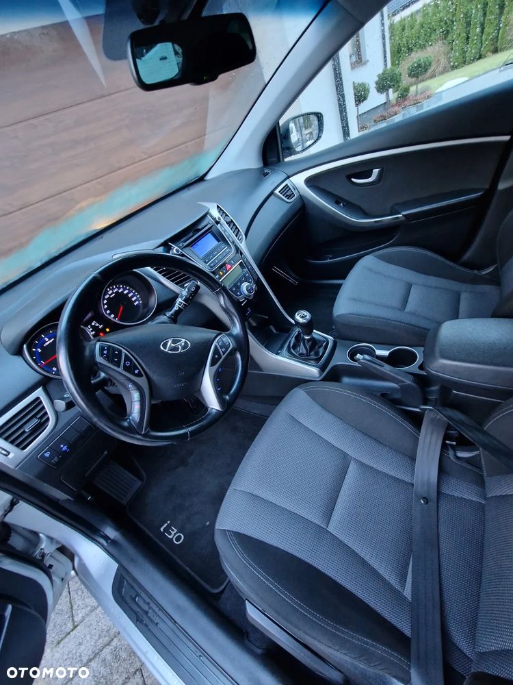 Hyundai i30 1.6 CRDI Passion Plus - 8