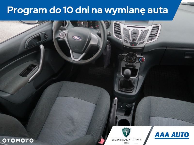 Ford Fiesta - 8