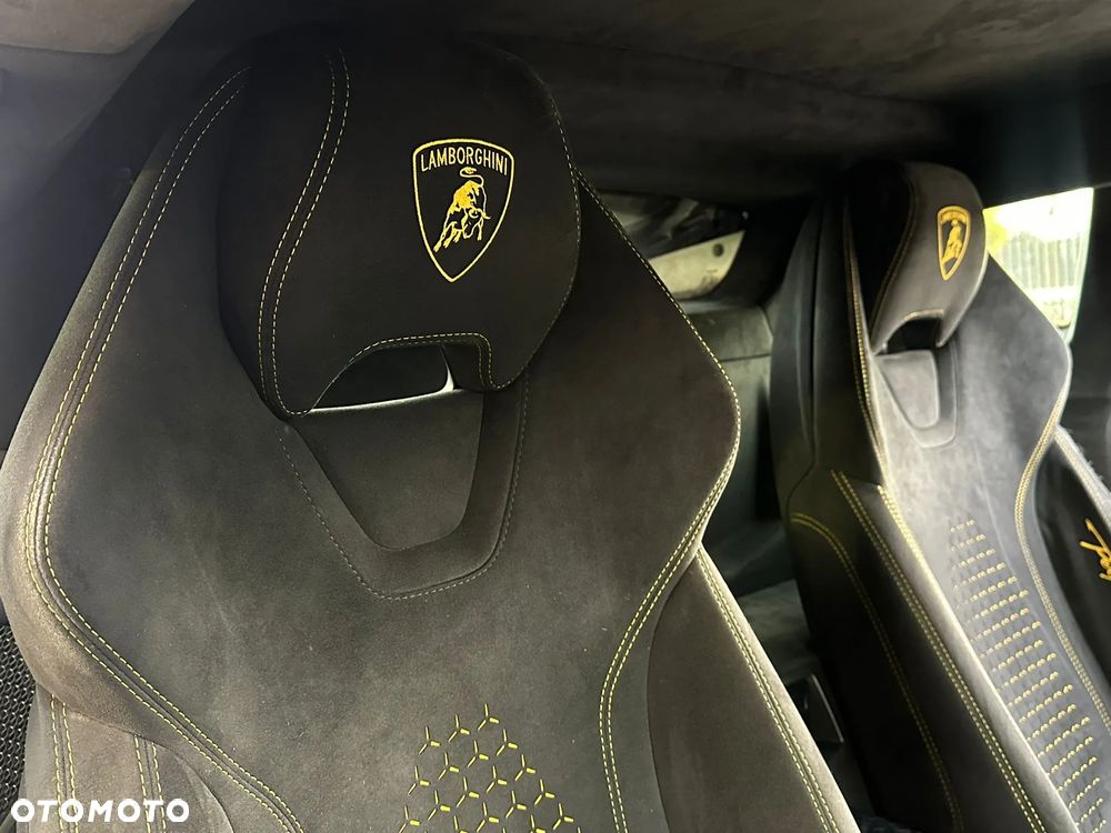 Lamborghini Huracan - 21