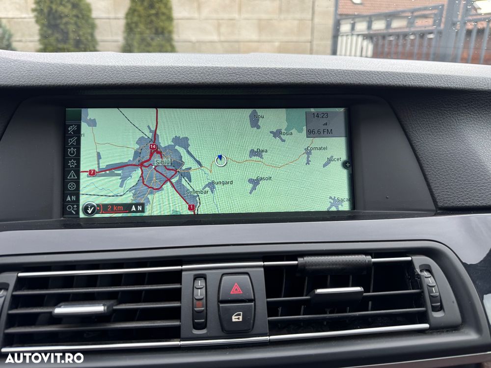 BMW Seria 5 520d Aut. - 10