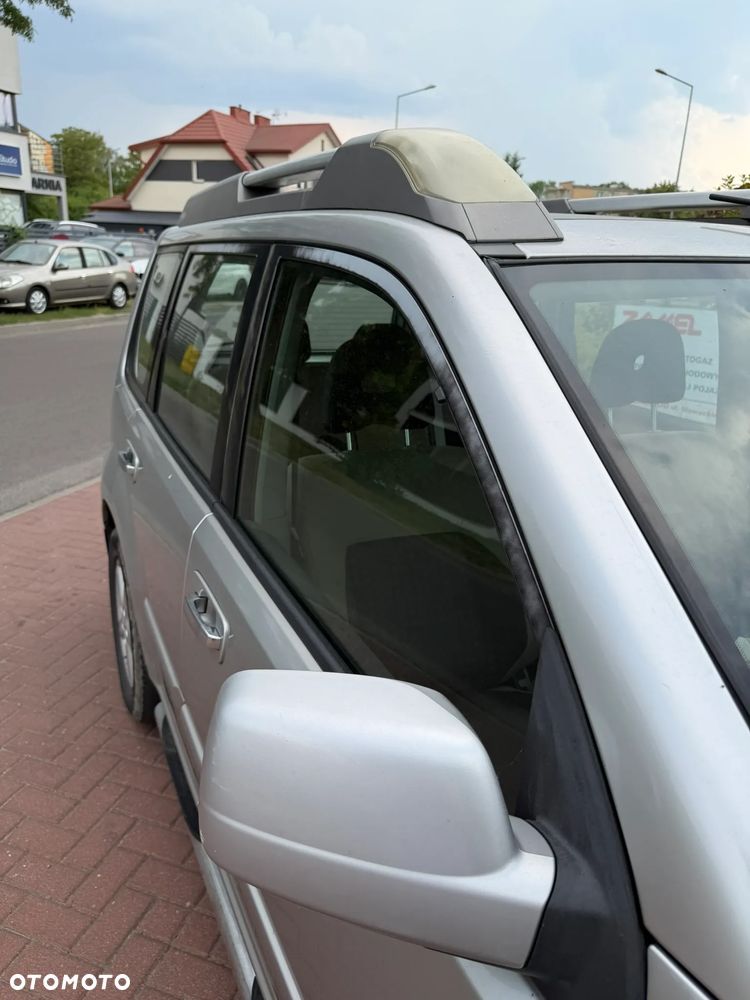 Nissan X-Trail 2.0 Sport + - 25