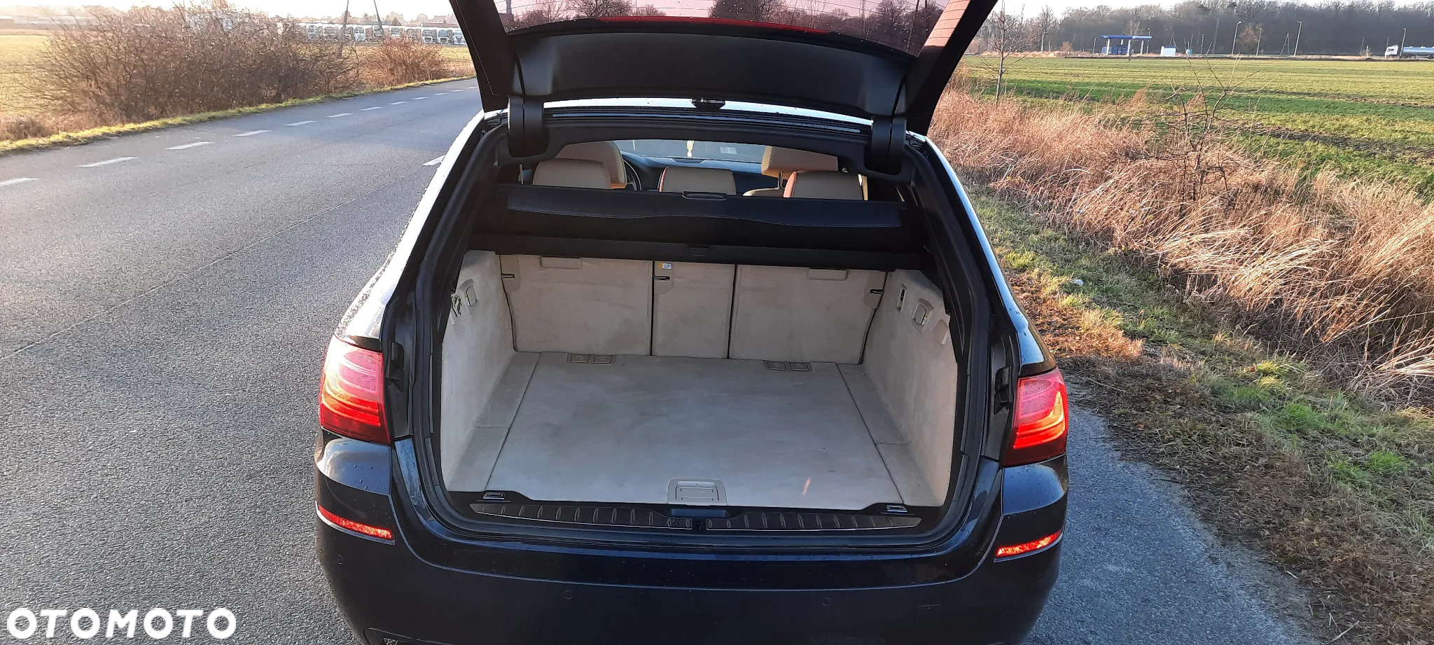 BMW Seria 5 525d Touring Luxury Line - 23