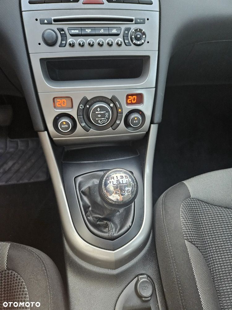 Peugeot 308 1.6 HDi Premium - 33