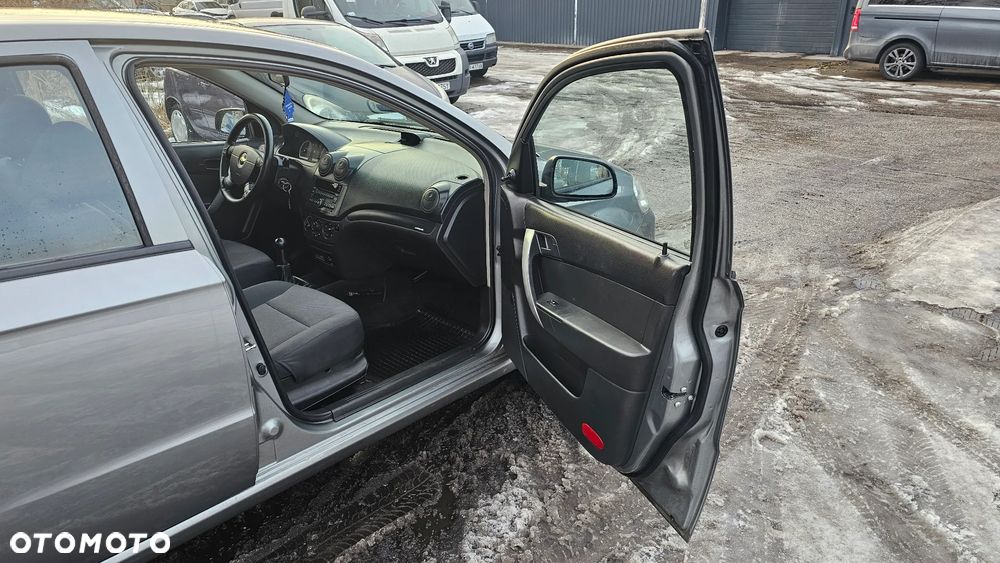 Chevrolet Aveo 1.2 16V LS - 13
