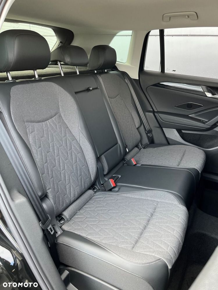 Volkswagen Tiguan - 10