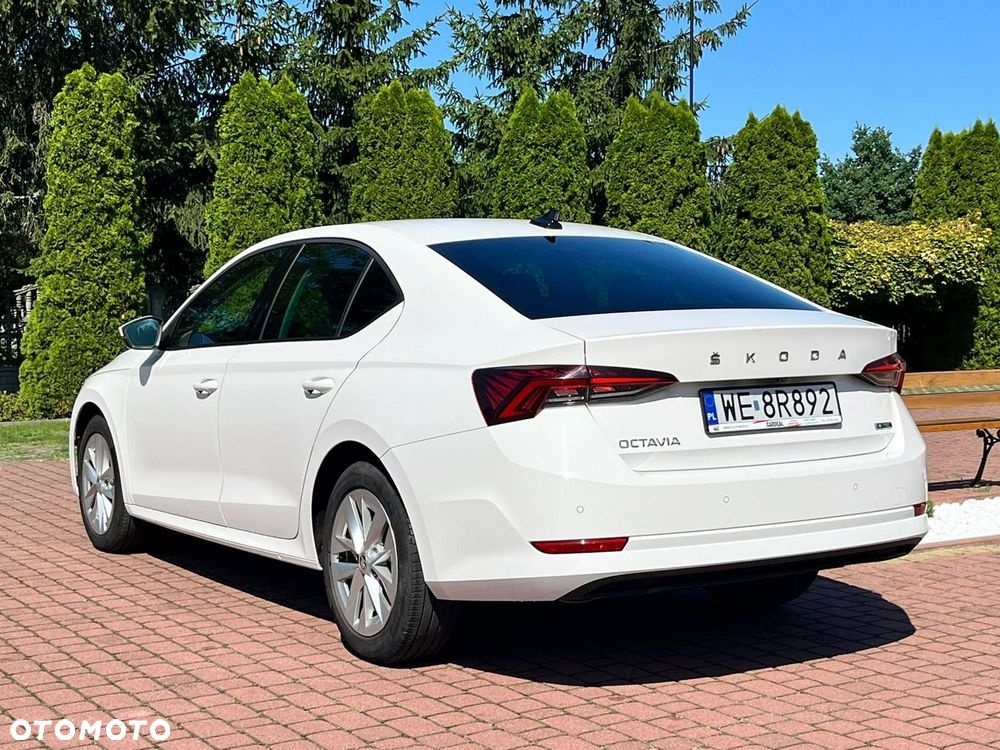 Skoda Octavia 1.5 TSI e-Tec Ambition DSG - 4
