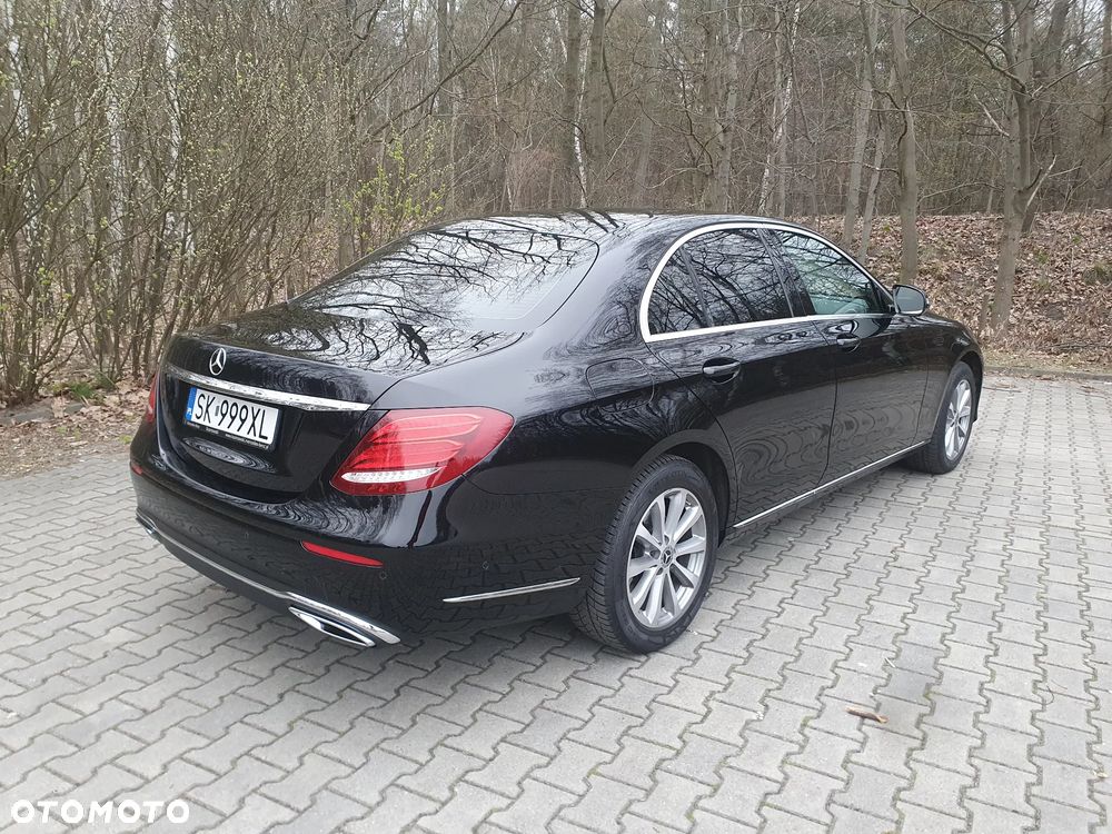 Mercedes-Benz Klasa E 220 d Business Edition 9G-TRONIC - 4